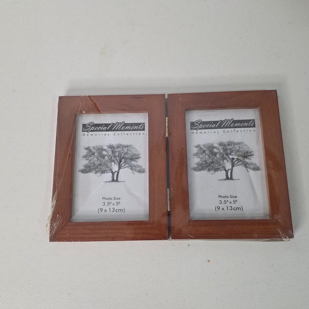 Double Hinged Wooden Picture Frame 3.5x5 Special Moments Memories Collection